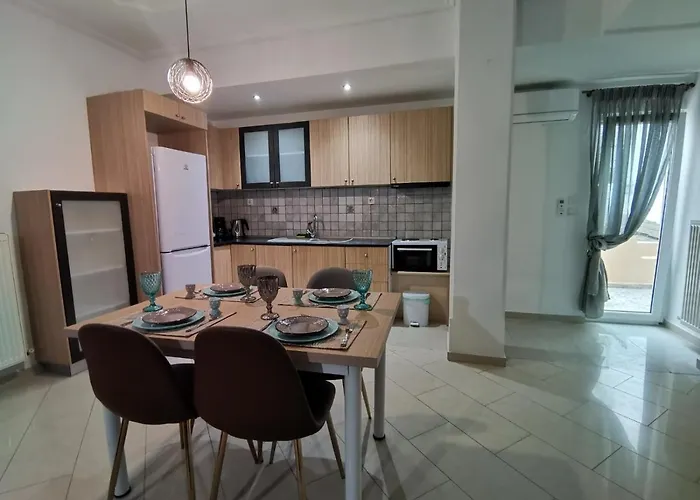 Evris House 1 *