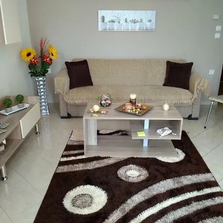Evris House 1 *
