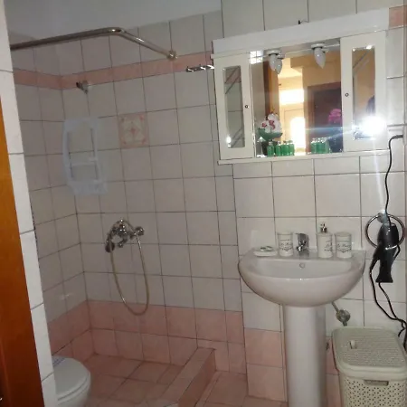 Hébergement de vacances Evris House 1 *