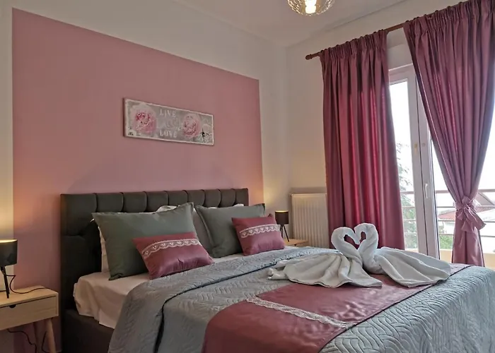 Evris House 1 *